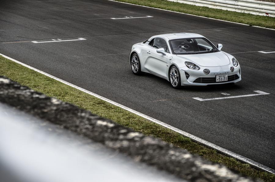  Alpine A110 Pure 2018 года  (JP) (фото 1 из 10)